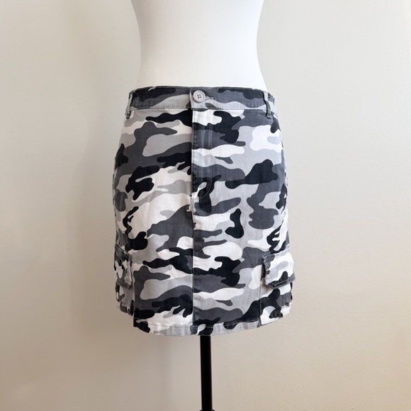 Grey Camo Cargo Mini Skirt - Picture 1 of 6